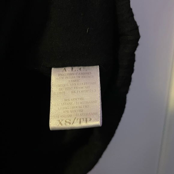 ALC plunge top with puff sleeves - Picture 3 of 3